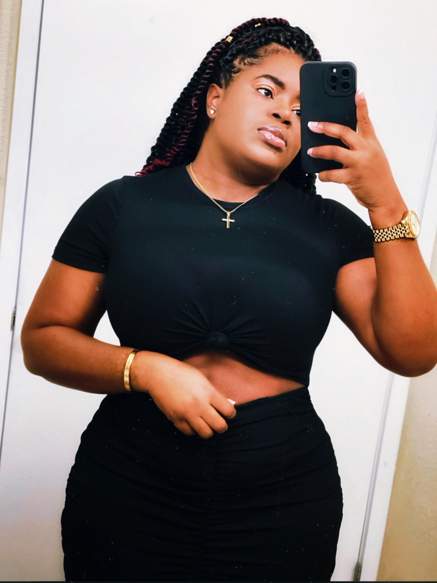 Ladybashyboo's tweet photo. Simple but always effective #newprofiiepic #jamaicangirl #jamaican #blackgirl #thick #BlackTwitter https://t.co/QMmjWbb3Jf