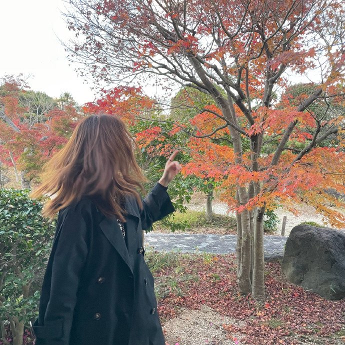 aass606776's tweet photo. When your outfit looks just as good as the view. Perfect day for an ootd photoshoot. 
#girlstyle #OOTD #fashion https://t.co/c4lFjvTjNr