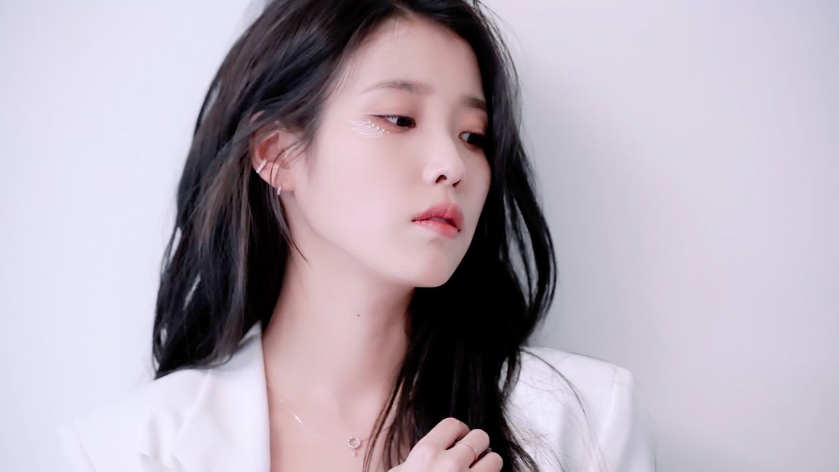 IUmushimushi tweet media