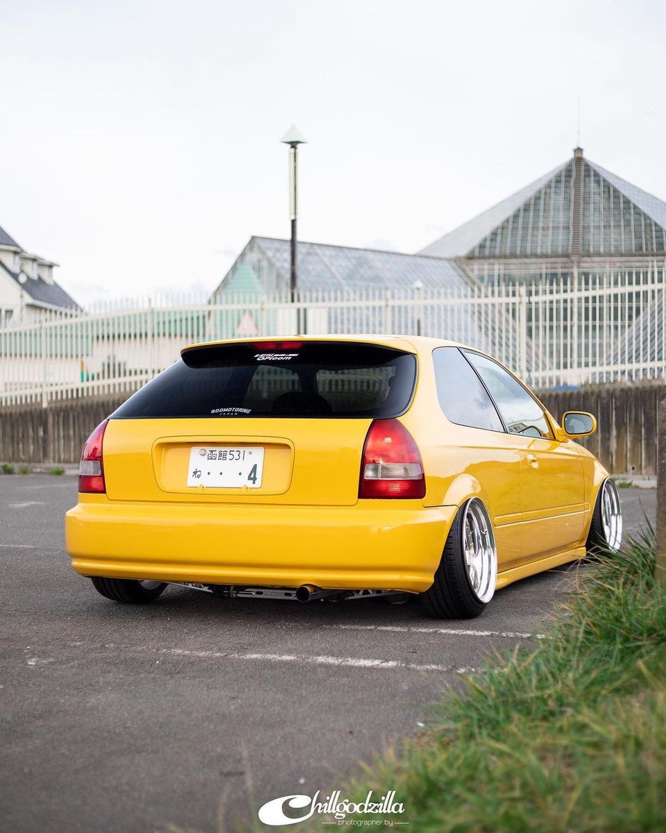 jdm_old's tweet photo. / Honda Civic 💛/
🔑 @chillgodzilla
__________________________________
#jdm #jdmgram #jdmculture #jdmcar #jdmcars #turbo #twinturbo #lowlife #drift #driftlife #japanflower #oldjdmschool #honda #hondagram #hondacivic #civic #civicgram #old_school_jdm_ https://t.co/ziCBYHnuY5