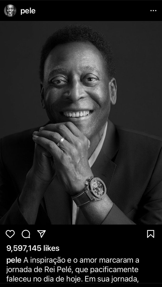 sliccardo's tweet photo. Goodbye to my first hero.  One of the very first books I ever read as a 6 year old was about #Pele, who inspired millions of kids like me to dream a little bigger every time we kicked a ball. https://t.co/pn5tAJEjs8