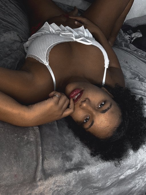 Don&rsquo;t leave me alone to long https://t.co/RGbL75NNnN