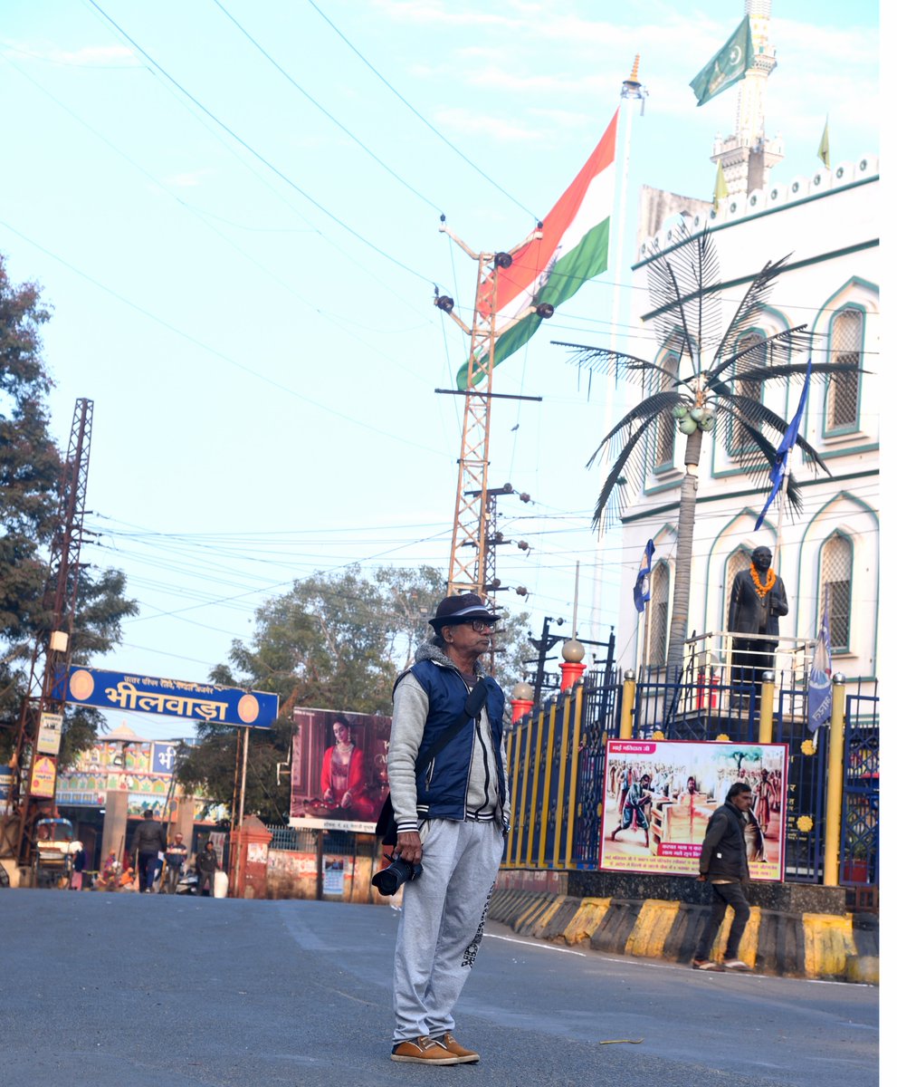 YasthaFilms's tweet image. #photographychallenge #artist #photocapture #nationalflag #nationalanthem #bhilwara #rajasthan #pankajtripathiphotography