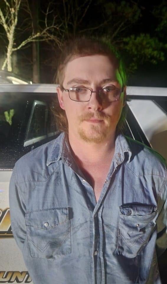 LaneLuckie's tweet photo. CAPTURED! 11 months after walking away from his murder trial in Hemphill, convicted killer #MatthewEdgar was taken into custody tonight by the U.S. Marshals Service. He’ll be booked into the Sabine County Jail.
🔗Updates as we confirm details: https://t.co/6ovOsmcNCw https://t.co/SvVKb6YXNf