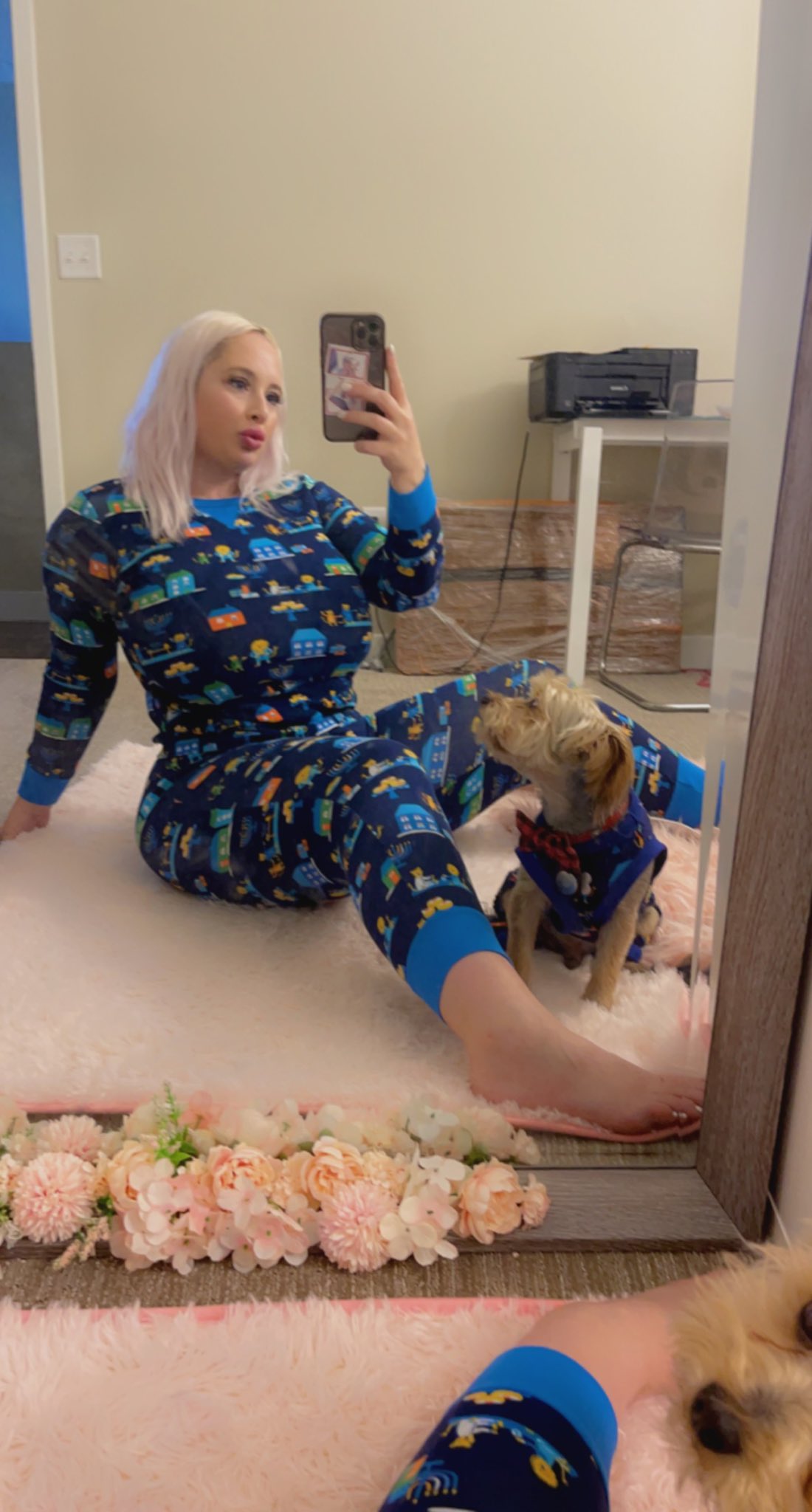 Kendra Kashmire🤍 on Twitter: "Happy holidays 😍🫶🏻 we’re def ready for