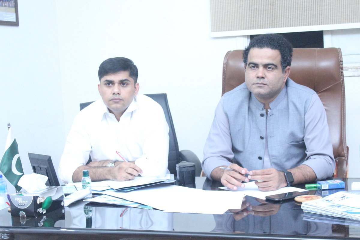 CssComex's tweet photo. Mr. Javed nabi khoso (PAS)
Dr. Kashif Nabi Khuhro (PAS)
Conducting Mock Interview , #CSS2022
#css #foreveryone #cssaspirants2023 #css2023 #csstudents #csstricks #PCS #pcsetup #pcsseason #PCS #PMS #pmservice #PMS2022 #PCS2022 #karachi #foryou #cssaspirants2023 https://t.co/NmC77TI7kG