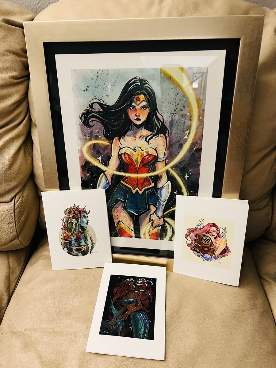 The yearly tradition of <a href="/JesseJamesTapia/">Jesse James</a> giving me my present late continues!

But, as always, it was worth the wait! He knows how much I love <a href="/Gretlusky/">Gretel Lusky</a> AND #WonderWoman so these were the perfect gifts!