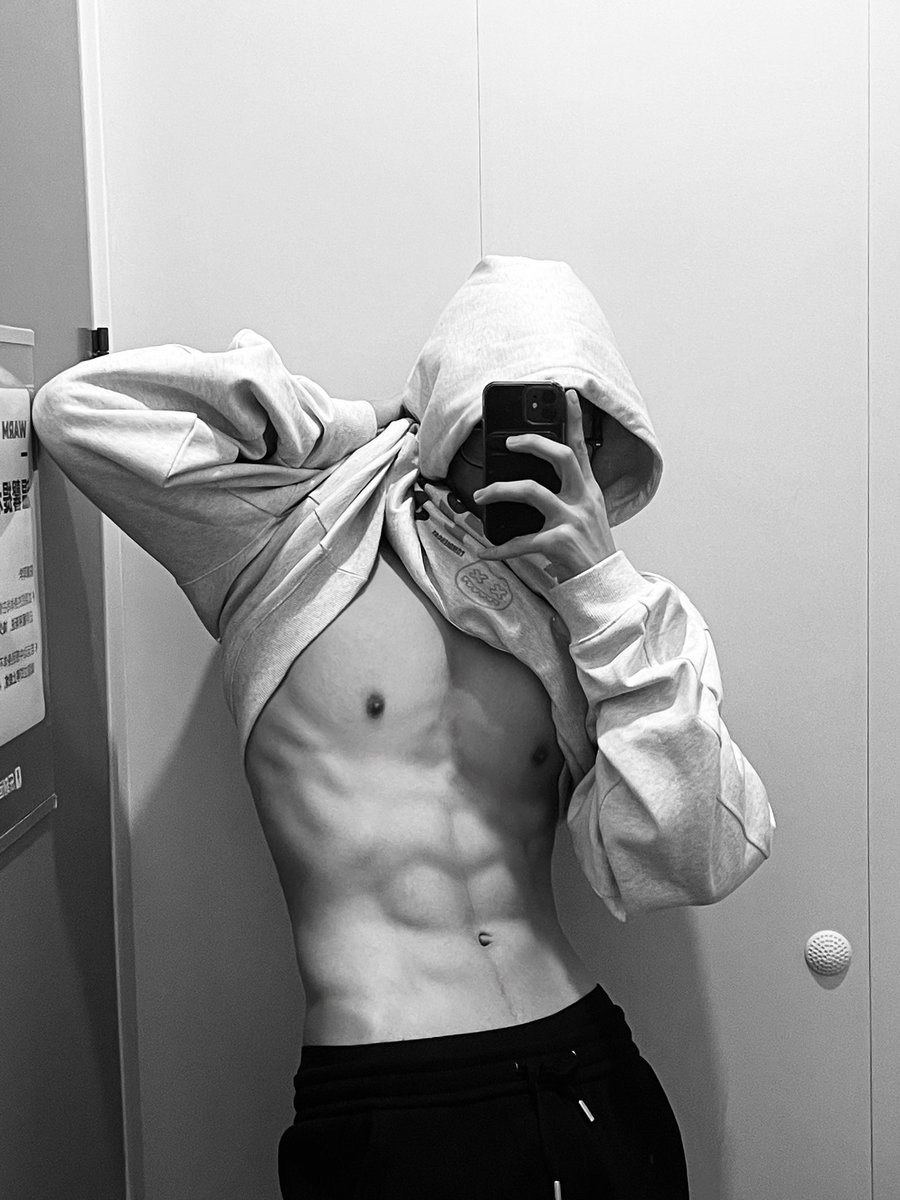 187heilu's tweet photo. 让我们一起为开春努力！💪#健身 #肌肉腹肌 #腹肌体育�� https://t.co/KRTZLWOUw3