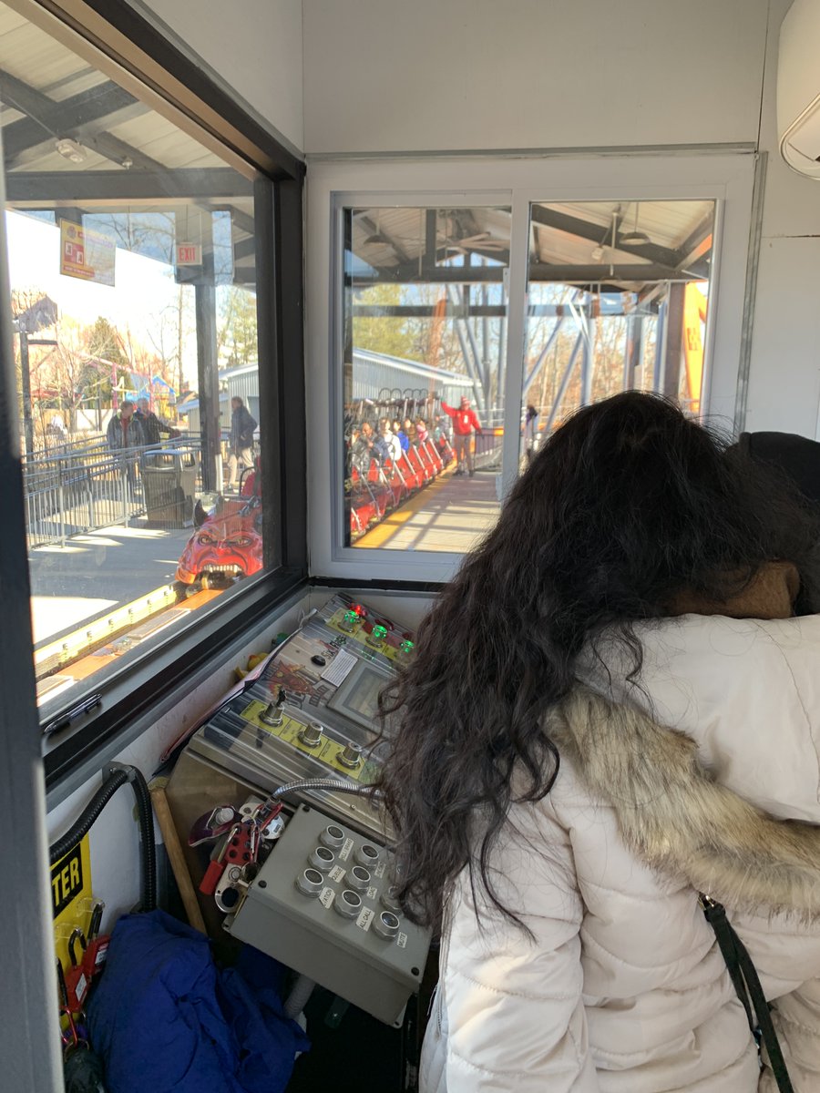 RPRides's tweet photo. To make it easier for us to bring the RMC Raptor Coaster to Europe we gain some insights at the Jersey Devil Coaster at Six Flags Great Adventure today!
·
·
#RPRides #JerseyDevilCoaster #SixFlags #RMC #RMCit #RollerCoaster #RaptorCoaster #SingleRailCoaster #ThemePark https://t.co/xIjcB7sEch