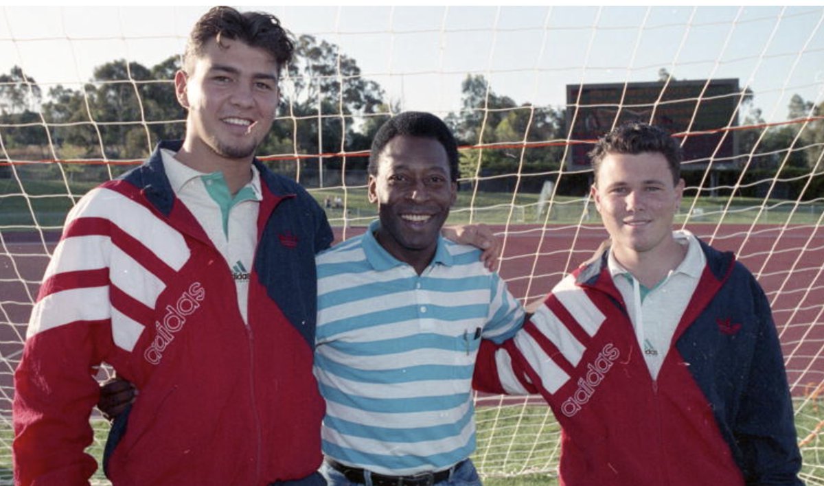 ⁦<a href="/mclarenstu/">Stuart McLaren</a>⁩ Gleks is that you? #pele