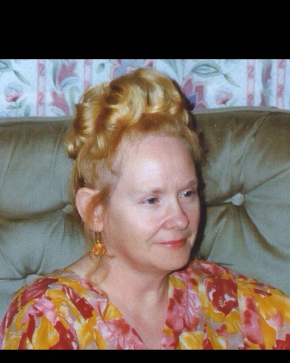Today is the day I have been dreading for the last 5 weeks RIP mom 🥀🥀🥀💔💔💔💔🖤🖤🖤🥀🥀 hope you are at peace