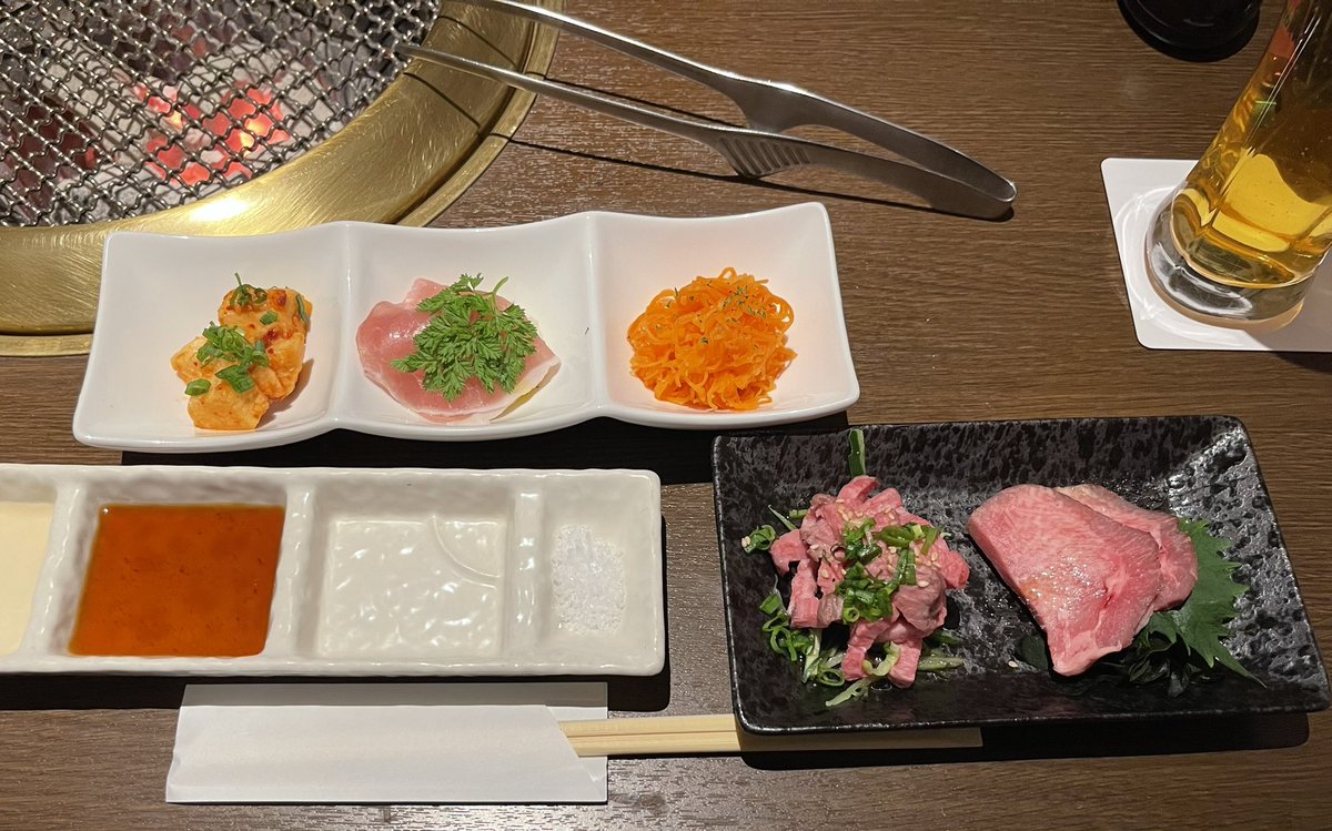 KtabaliMhas's tweet photo. 名駅で弟達と焼肉。 https://t.co/HFwoESuFaV