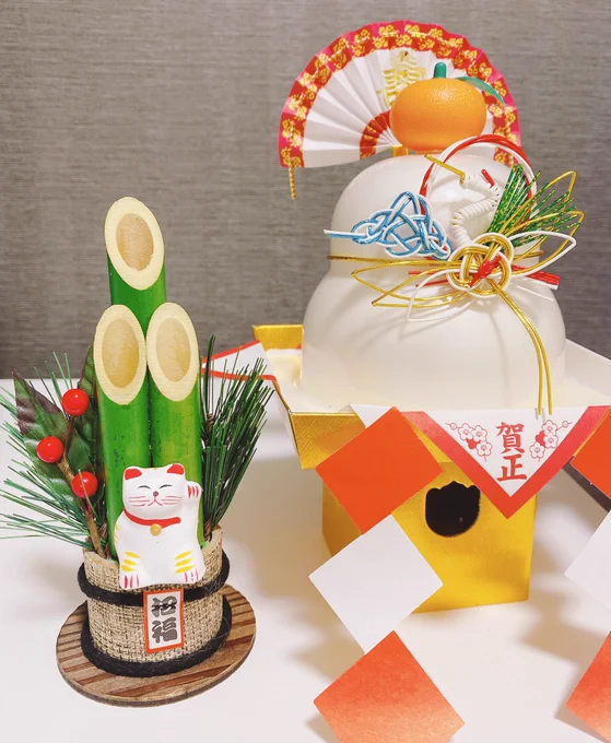 玄関用にしめ縄と門松×2も買っちゃった一夜飾りになる前に間に合ってよかった…!ネコチャン門松はかわいいから室内用 