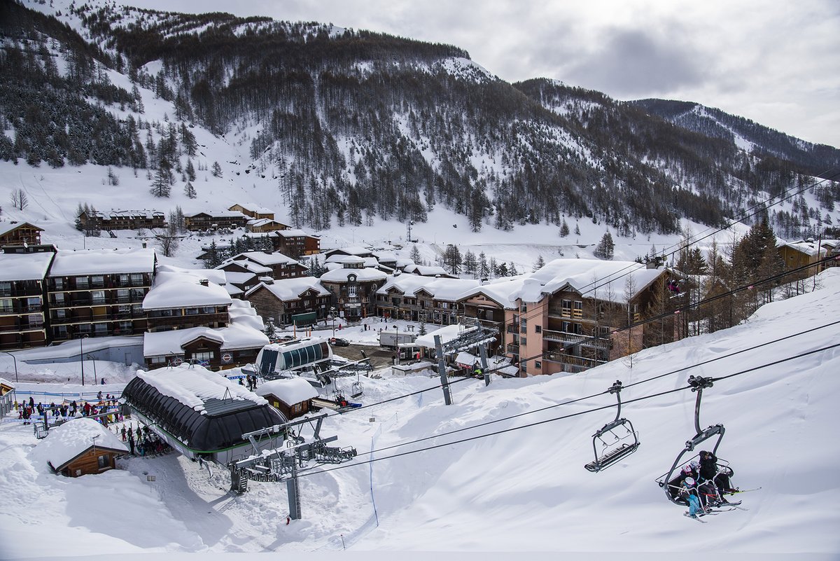 AlpesProvence04's tweet photo. ✅Vous avez envie de neige ❄️et de ski⛷️ ???
Les offres Combineige vous transporteront directement vers le @ValdAllos au départ de Nice &amp; Digne !
➡️https://t.co/kV8MhimeJx
#irresistiblealpesdehauteprovence #alpesdehauteprovence #alpes #alpesdusdu #valdallos #intenseverdon #verdon https://t.co/gdZ1D8oe8s