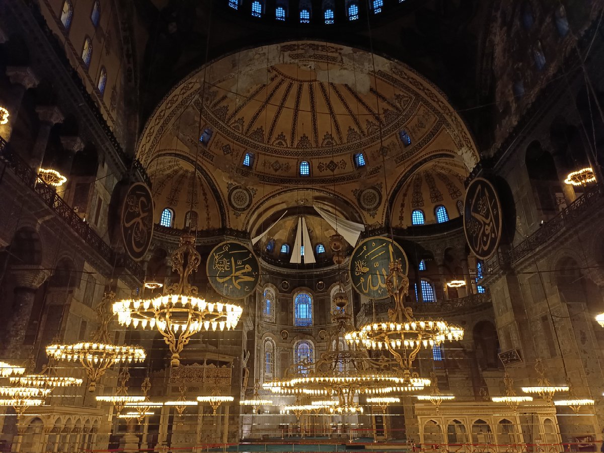 Muhakkak ki biz sana apaçık bir fetih nasip ettik.
Fetih/1
Fethe doğru yaklaşırken...
Cumamız mübarek, dualarımız kabul olsun.🌹