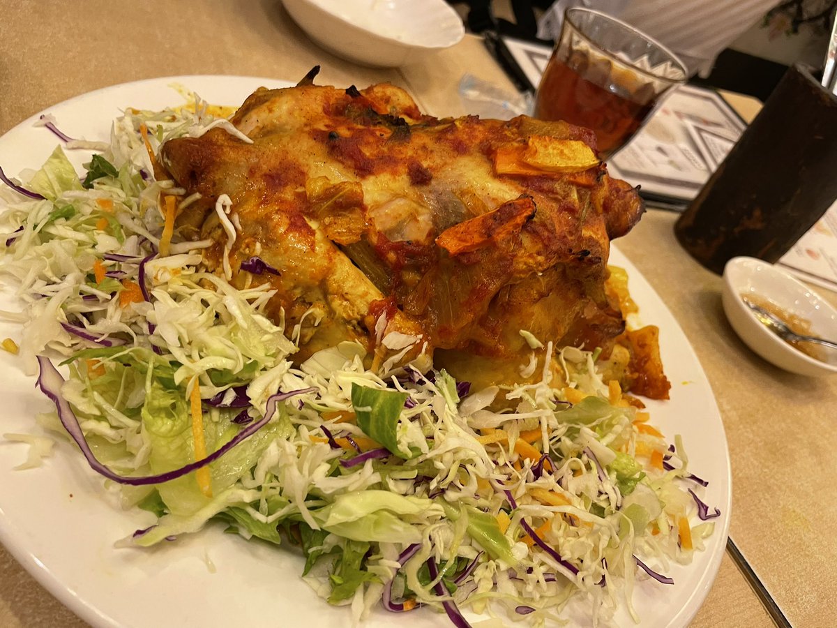 年末にふさわしい異国情緒打ち上げ(?)に来ました 