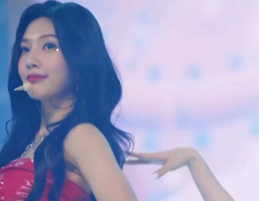 joyisthetics's tweet photo. smcu palace (smtown live 2023) pre-recording behind — queendom #JOY https://t.co/I9ofYI6nf4