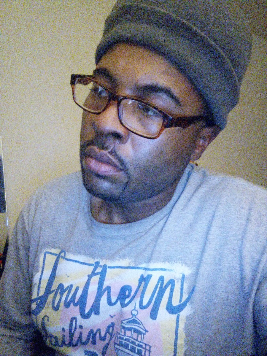 Just admiring my photo. I don't care for any likes until it's real.