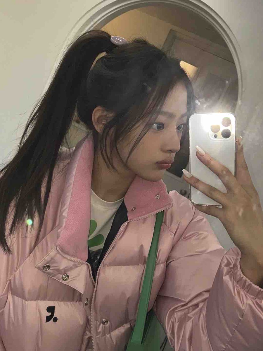 archiveofhanni's tweet image. 221230 #minji 📷📞