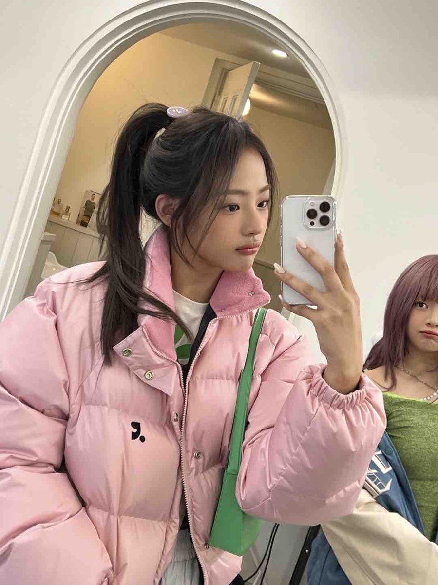 archiveofhanni's tweet image. 221230 #minji 📷📞