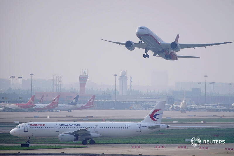 ReutersAsia's tweet photo. Chinese airlines will be the early winners of the country's international reopening, analysts say, having kept most widebody planes and staff ready while foreign carriers struggle with capacity constraints after previous border openings https://t.co/DYSoVBkVAY https://t.co/AQL4kMwupu