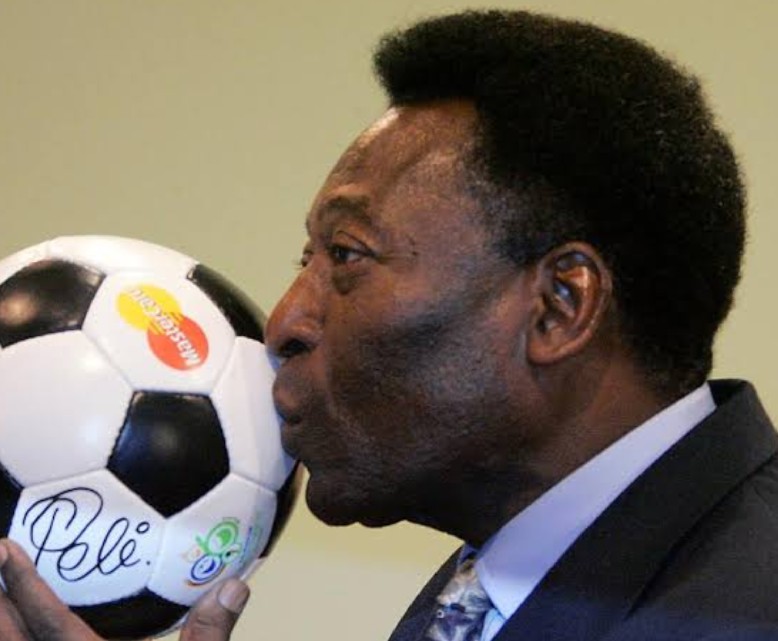 Se fue el mejor de todos los tiempos, nadie como él Descansa en Paz el inmortal Pelé!!!