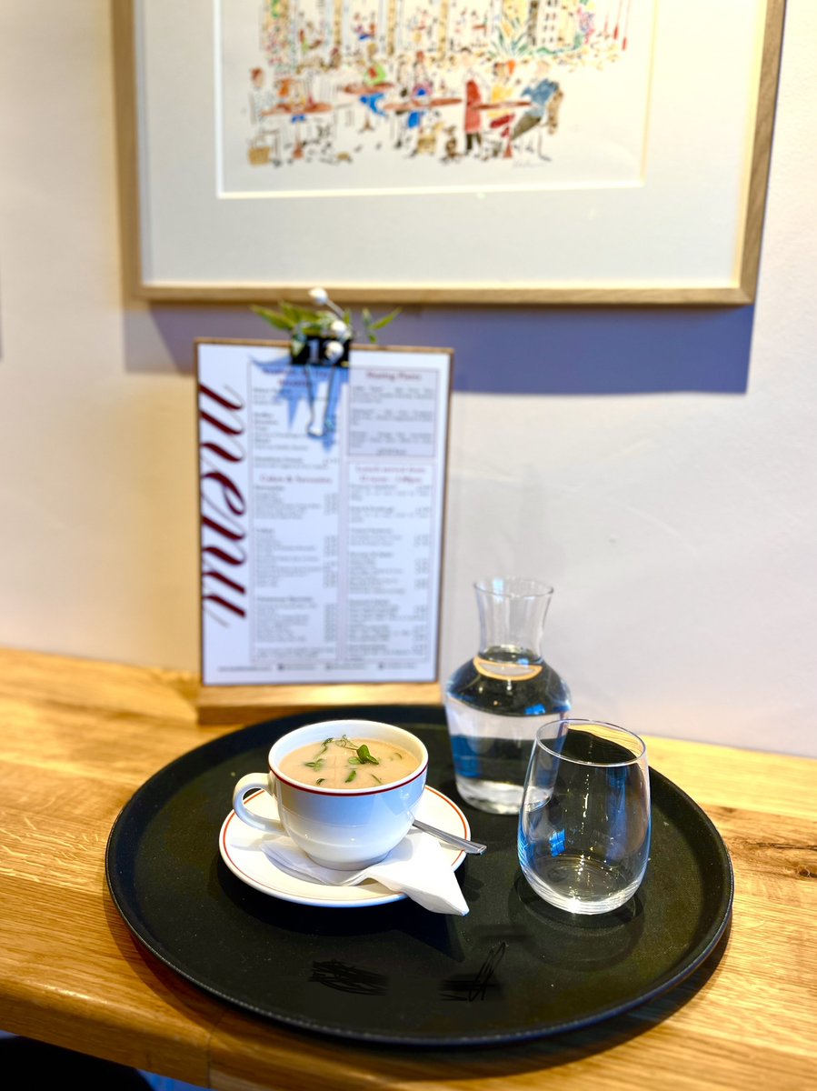 HambletonBakery's tweet photo. We are open at the Exton Cafe on New Years Eve for hot soup in a cup or coffee & pastry until 2 pm - why not come and join us when you collect your orders 💫🥂#happynewyear #familytimes #cafeopen #extonestate #hambletonbakery #noadditives #nopreservatives #mincepies https://t.co/gUN1zkxqPb