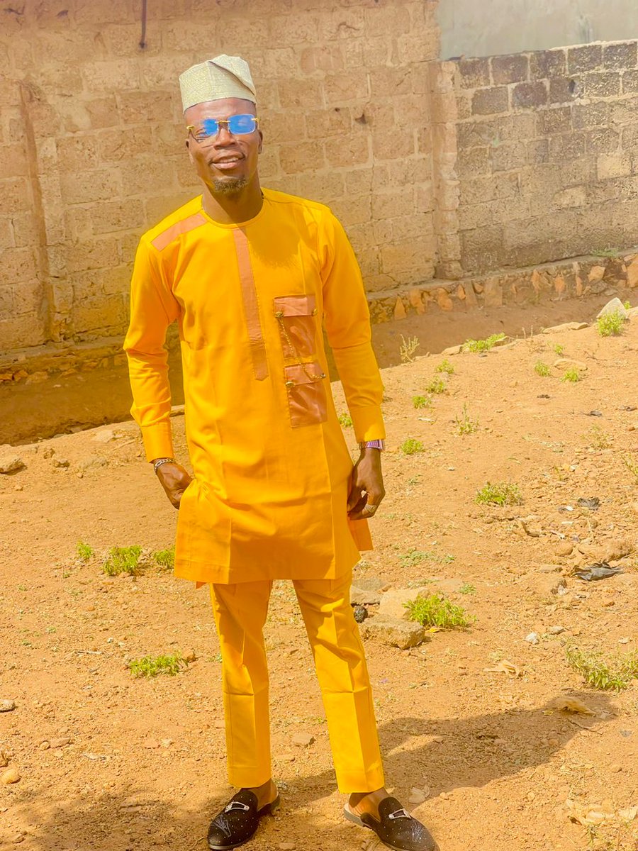 Thank you Lord for all you do in 2022🙇🏻‍♂️🙏🏼

Awesome 👍 God you are great🕺
Compliment of the season to y'all🤝🎄🎆