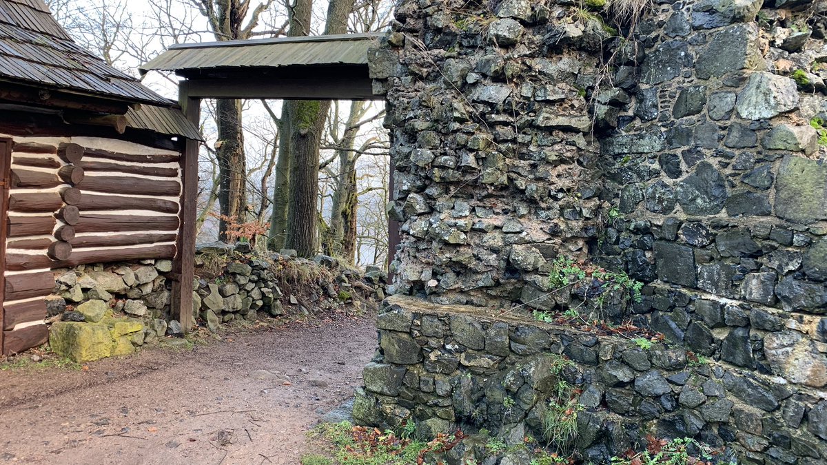 cz_heretic's tweet photo. Ruins of the Kumburk castle🏰🛡️⚔️ #kumburk #ruins #evilco666 https://t.co/Og81koRAGx