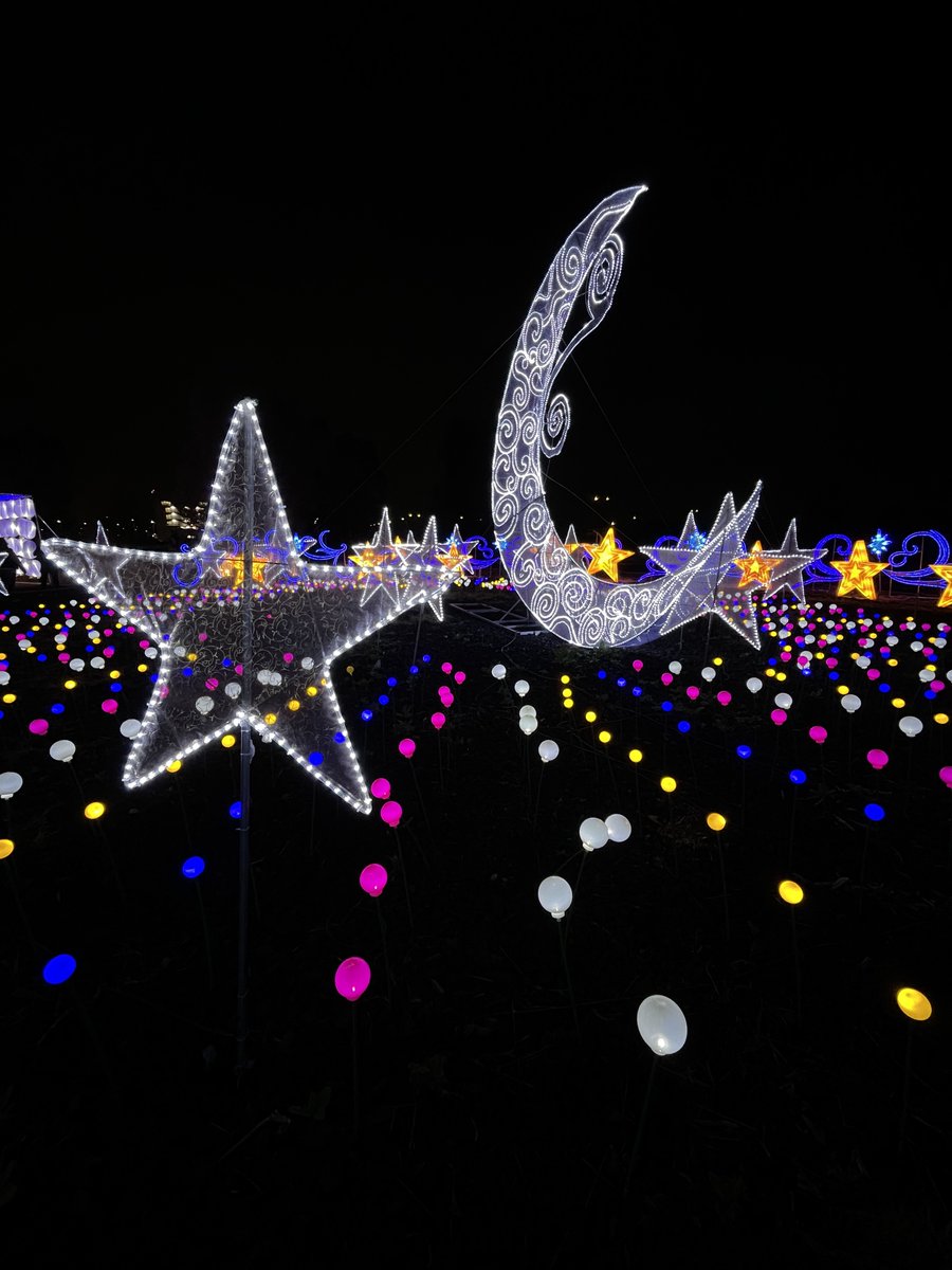ChilangoCom's tweet photo. Lánzate a #WinterLantern, el festival de linternas chinas donde te podrás tomar fotos increíbles.
Toda la info por acá 👉https://t.co/h7hQDMvaUw
📸: @karliipeckerman https://t.co/mnB4q4CNcU