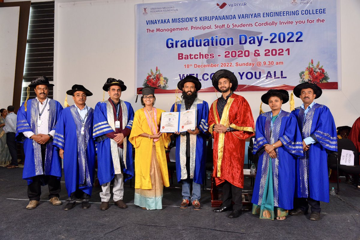 chalshr's tweet photo. Live your dream❣️
Thanks a bunch & Hearty Wishes, Dr.Sasikumar Rathinasabapathy Sir & Team @VMKVECsalem 💐
#LiveYourDream #CelebrateLife 🎉
#GraduationDay #CovocationDay #VMKVEC
#Graduation #Convocation 🎓
#ThankYou2022 https://t.co/Wy3tBAnSYj