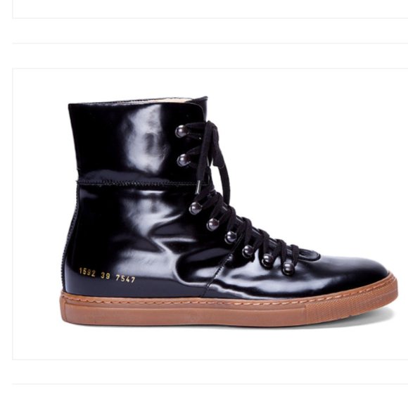 ClaraDePaulaOf's tweet image. So good I had to share! Check out all the items I'm loving on @Poshmarkapp from @_vtrollingstone #poshmark #fashion #style #shopmycloset #underarmour #democracy #commonprojects: posh.mk/T4LOmH1Oawb