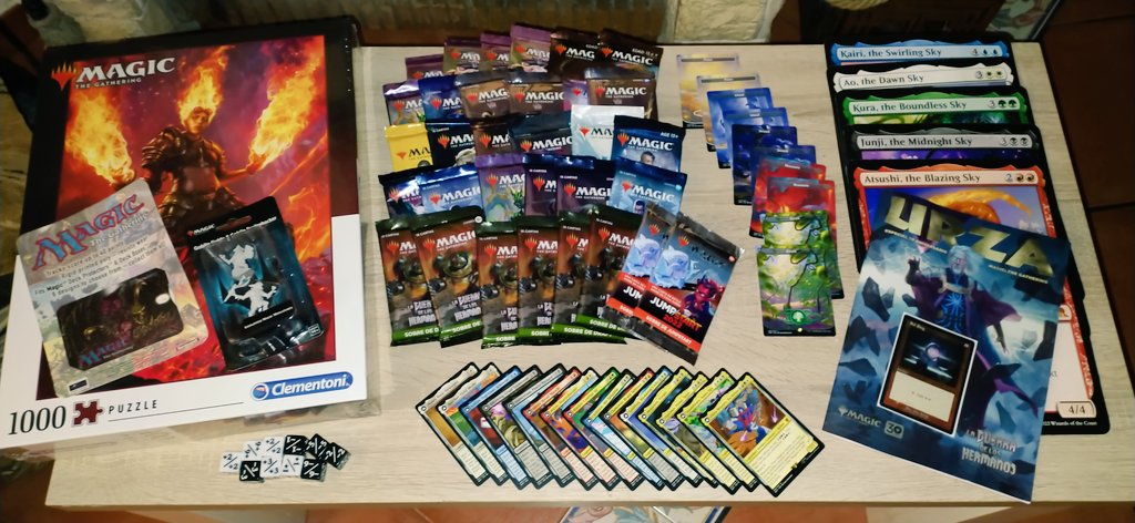 🔥💀 SORTEO FIN DE AÑO 2022 💀🔥
- Puzzle Chandra 1000 piezas
- Contador UP Sliver Queen
- Figuras Goblins
- 32 sobres 
- 10 tierras UNF
- 10 dados contadores 
- Colección Transformers BRO
- 5 Dragones promo NEO
- Urza 30
- Sol Ring promo

LIKE y RT
3/1/23

SOLO ESPAÑA