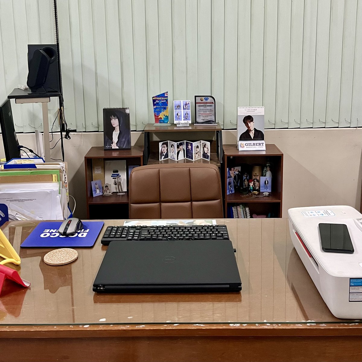 eunwoo_journal's tweet photo. And Season 2022 comes to an end.
Ending my office work with clean and finished reports with the new setup. Wooaah Happy New Year in advance 💜💫
#chaeunwoo #astro
#astromerch #leedongmin https://t.co/vh67C98dD3