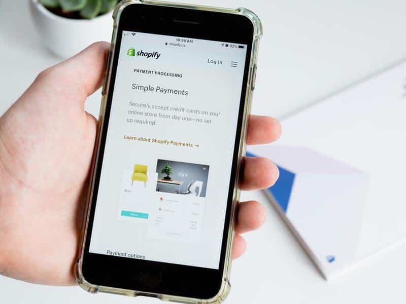 Pour augmenter vos taux de conversion sur votre boutique Shopify, vous devez optimiser votre stratégie marketing. Grâce à un contenu web attrayant pour vos clients, il est possible pour votre entreprise de gagner en audience et de conduire votre

compte-pro.com/les-meilleurs-…