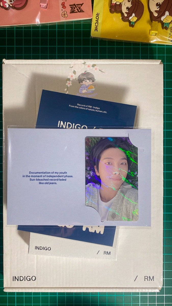 paramithaa___'s tweet photo. RM Indigo Album Japan FC & UMS 😍😍 The best birthday presents eveeeer💙💙💙💙💙💙💙
#RM #Namjoon #IndigoByRM #Indigo #japanfc #ums #BTSRM https://t.co/oZI8WcsrVz