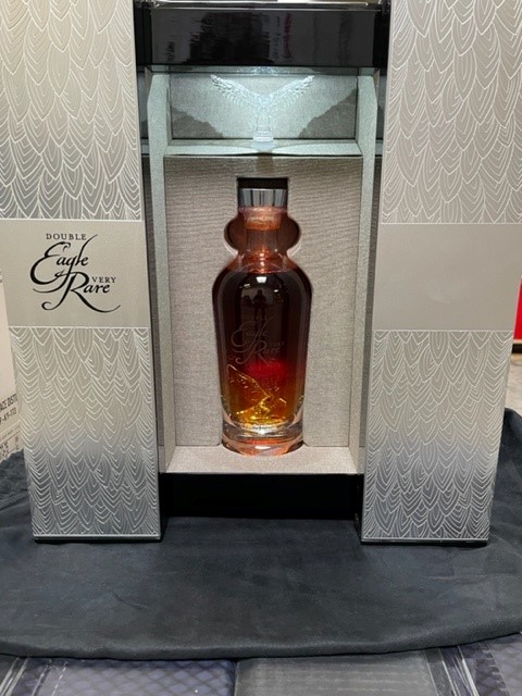 neeldrinks.com/double-eagle-v…

Double Eagle Very Rare 20 years old whiskey 0,7L 45%