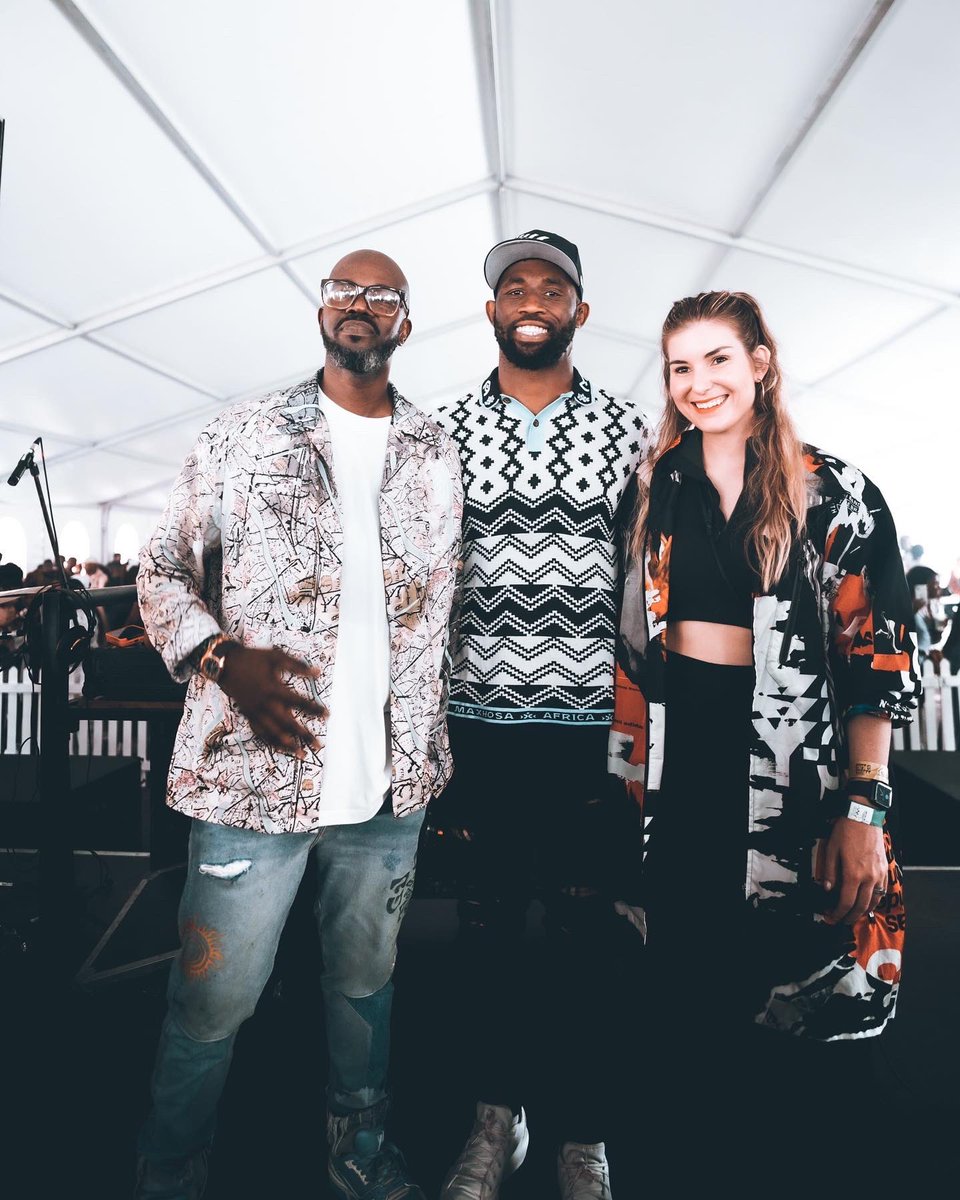 SoulisticAgency's tweet photo. Beautiful faces spotted at MUSIC IS KING ❤️‍🔥

#MusiclsKing #MIK #DurbanTourism #VisitDurban #JaliBird #SoulisticAgency #FTYW https://t.co/XPU89PvDNW