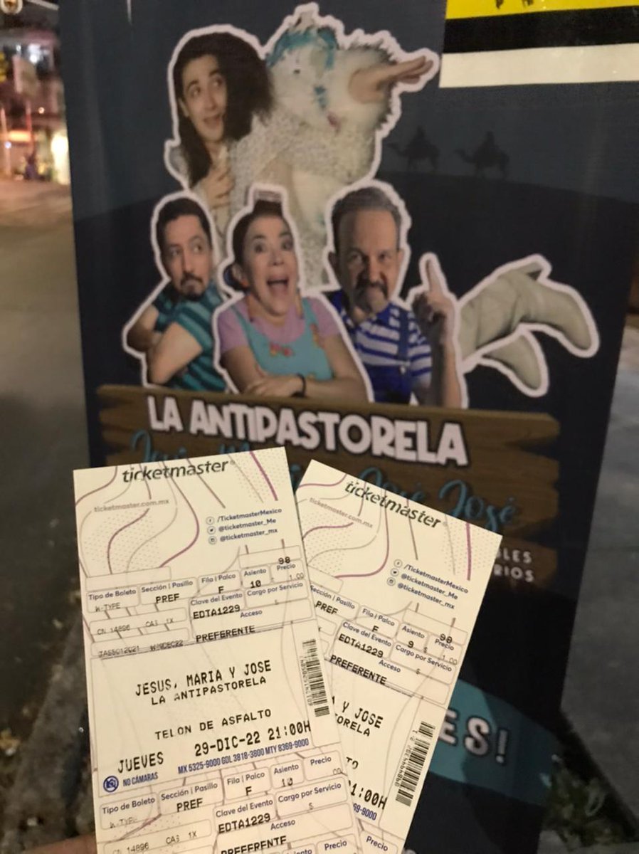 Amo ir al teatro <a href="/Antipastorela/">Antipastorela</a> ❤️, gracias <a href="/Entretenia/">Entretenia</a> ¡Feliz año nuevo y que venga cargado de muchas buenas obras!