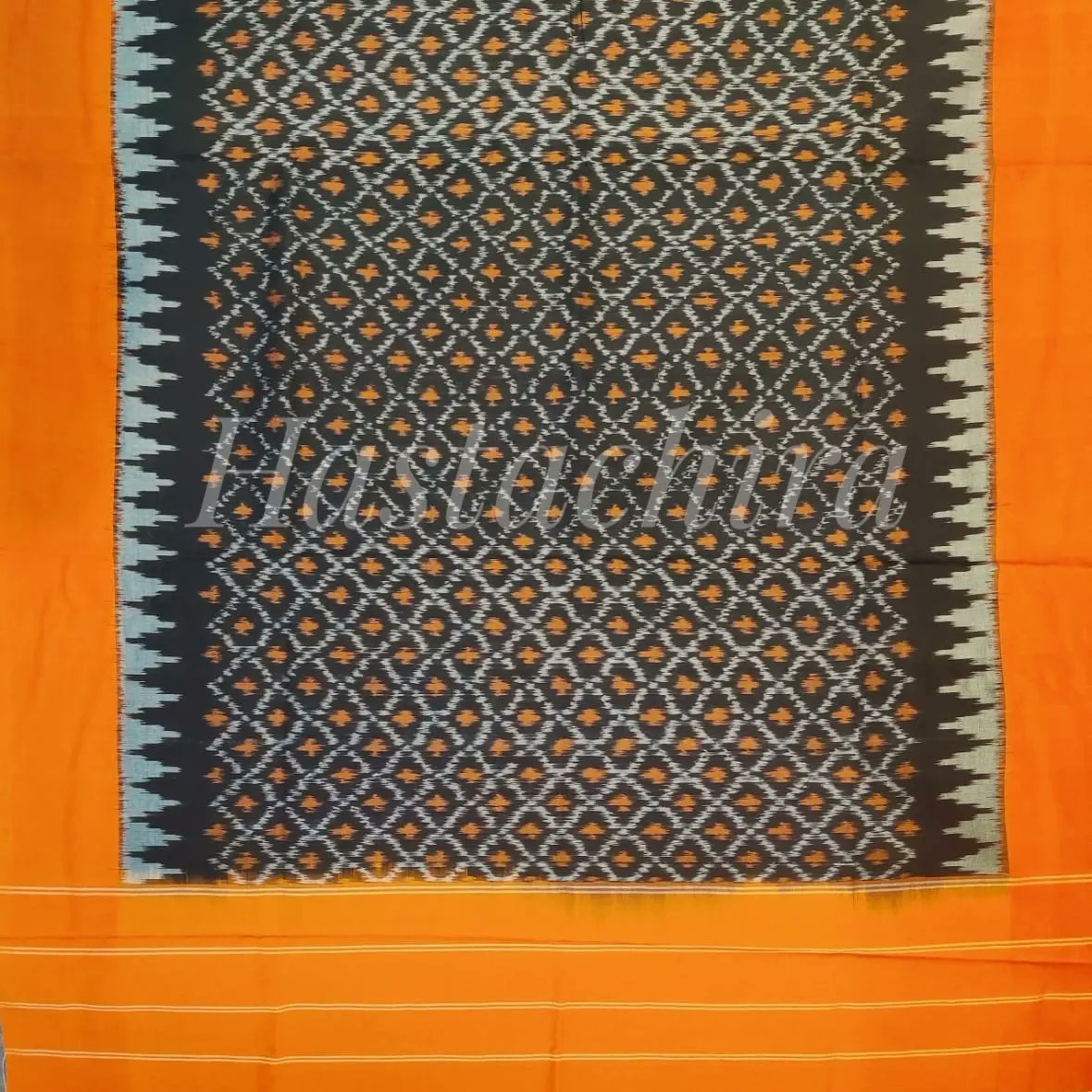 Ikkat pure cotton dupatta in black and orange colour!!!

For more details visit,
hastachira.com 

#hastachira #cotton #handloom #handwoven #ikkat #fashionstyle #weavers #dupatta  #shoppingindia
#shoppingonline #dupattastyle