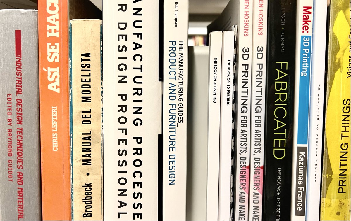 dissenydoc's tweet photo. Directament dels nostres #prestatges, alguns #llibresdedisseny📚de #fabricació i #impressio3D
#estantes #bookshelves #making #3dprinting #dissenyindustrial #diseñoindustrial #industrialdesign
@museudeldisseny @chrislefteri @ibudmen @rotolo @melbakurman @hodlipson @make https://t.co/brdy1GNAYn