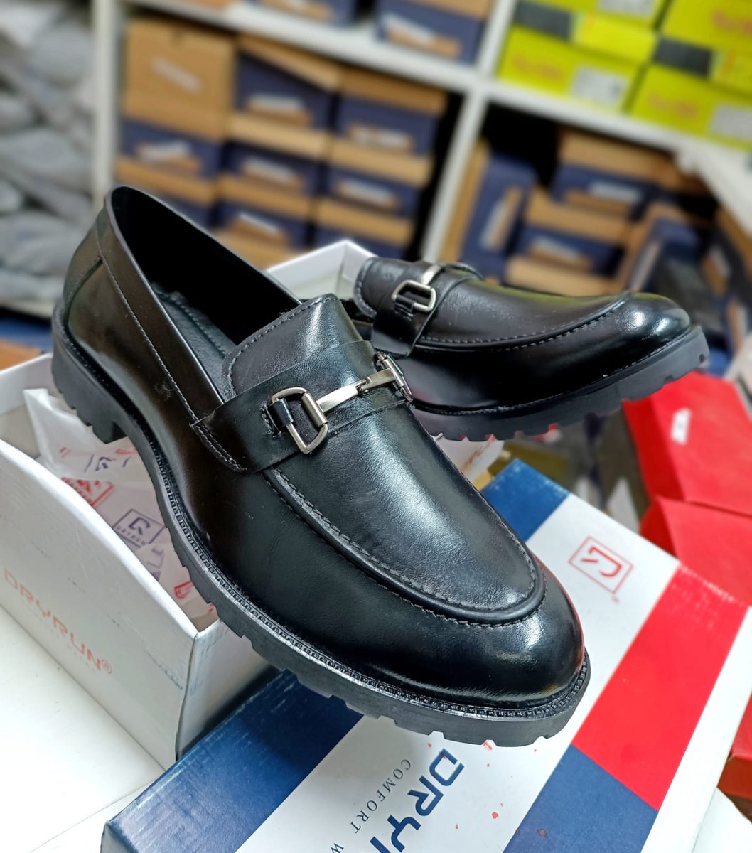 Fishwear2020's tweet photo. 💖item -Prada sole official
💖size-40-44
💖price ksh.2800
💖free delivery within Nairobi CBD and at an extra affordable cost across the country and Africa
💖0790554246 inbox for more info
💖Till no.5673003
#KenyattaNationalHospital #Uhuru #RestEasy #Condolences #SamuelMaina https://t.co/F5HleRPq0s