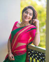 BrindaHere's tweet photo. Quote the #Kollywood movie you've liked most this year
#Bye2022 #Polls2022 #Survey2022 #30thDecR #BiggBossTamil6 #BiggBossTamil #DhivyaDharshini #RamyaSubramanian #SivaangiKrishnakumar #Sivaangi
@DhivyaDharshini @actorramya @sivaangi_k https://t.co/oBCxT4Ih1x