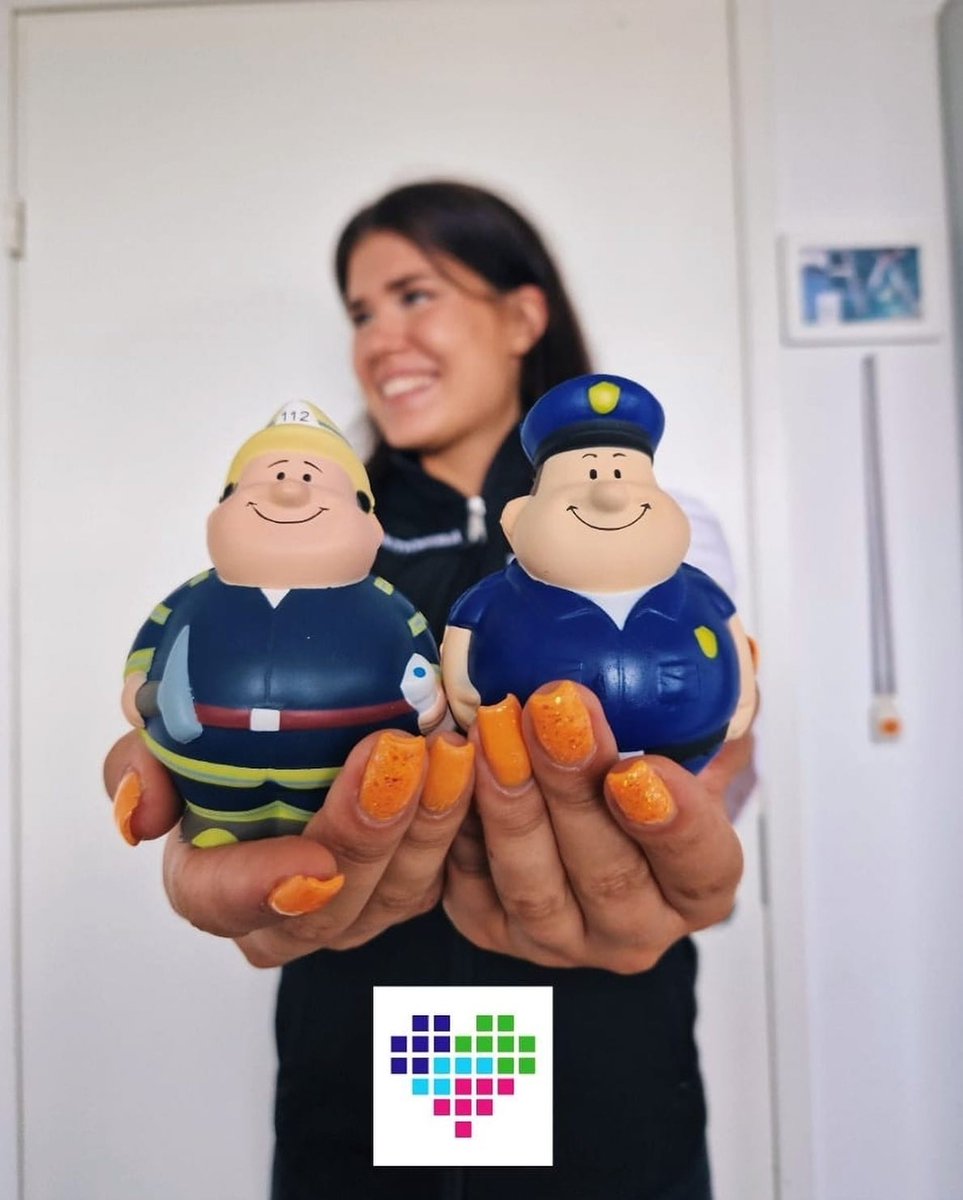 Siirrymme 1.1.2023 hyvinvointialueelle, jonka johdosta logomme ja tilimme nimi on muuttunut. Jatkossa löydät meidät tunnisteella <a href="/VaKeSokri/">Vantaan ja Keravan sosiaali- ja kriisipäivystys</a> . Palvelumme pysyvät ennallaan. Puhelinnumeromme muuttuu ja tavoitat meidät 2.1 alkaen numerosta 09 4191 5800. #vakehyva