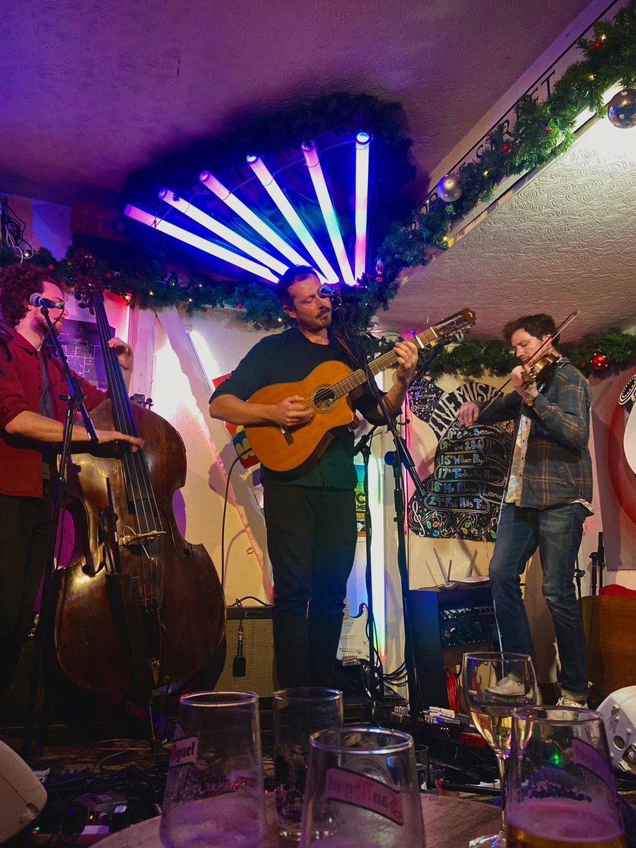 AmandaHLondon's tweet photo. A wonderful evening of live music at #thelambsurbiton with the #fredhillstrio 
#independentartists #NewMusicFriday @reddie_fills https://t.co/mQ9DUDRItE