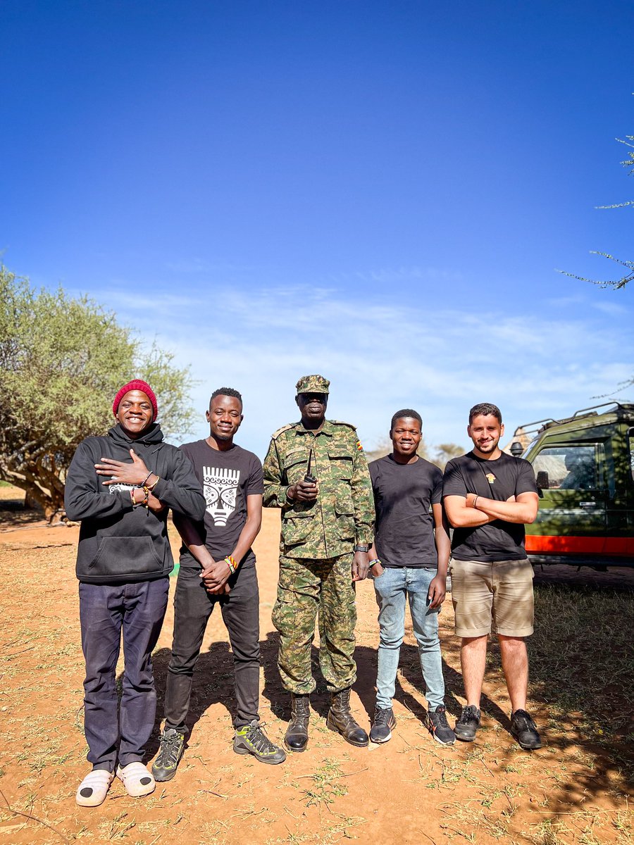 Ssenyonyiderick's tweet photo. Appreciation tweet to UPDF

Yesterday Night our Car Tire got a Pancture at a Very dangerous spot in Karamoja as we we driving to Sipi falls from Moroto, you've heard of the shootings happening this side during cattle raids, we were at the spot where they cross from after raiding https://t.co/iukPGBl4ss