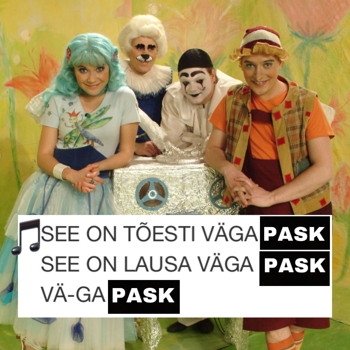 kui jõulud ja uusaasta satuvad mõlemad nädalavahetuse peale