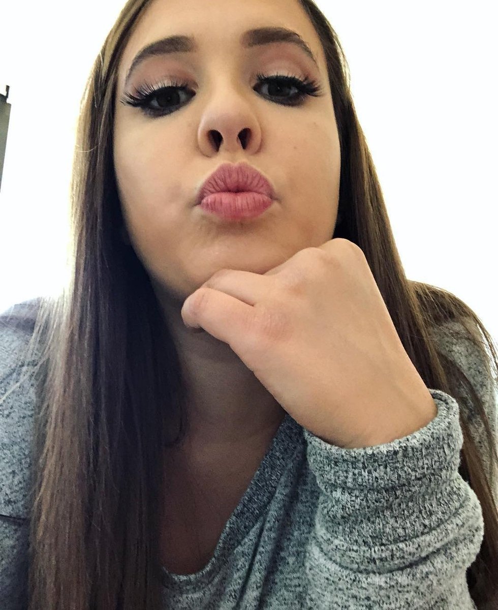 sonnialife's tweet photo. It good to be real and bring the real part about you it really show you the type of friend you have https://t.co/Tb4NJP6Tow