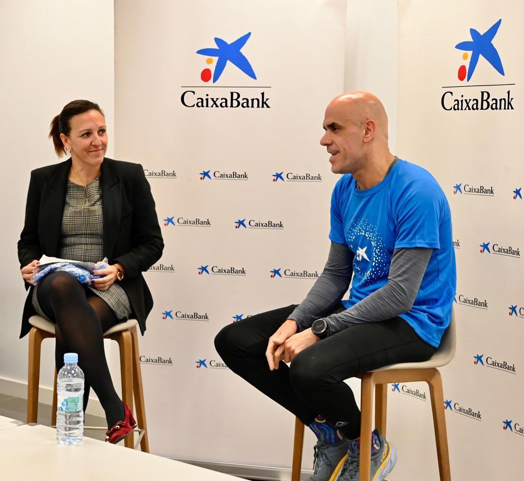 CeliaTorio's tweet photo. Una gozada haber podido compartir la tarde de ayer con @Reyes1500ml en un encuentro en el que han tomado parte 40 clientes y empleados de @caixabank #RunnersCaixaBank https://t.co/52WQ807VtS