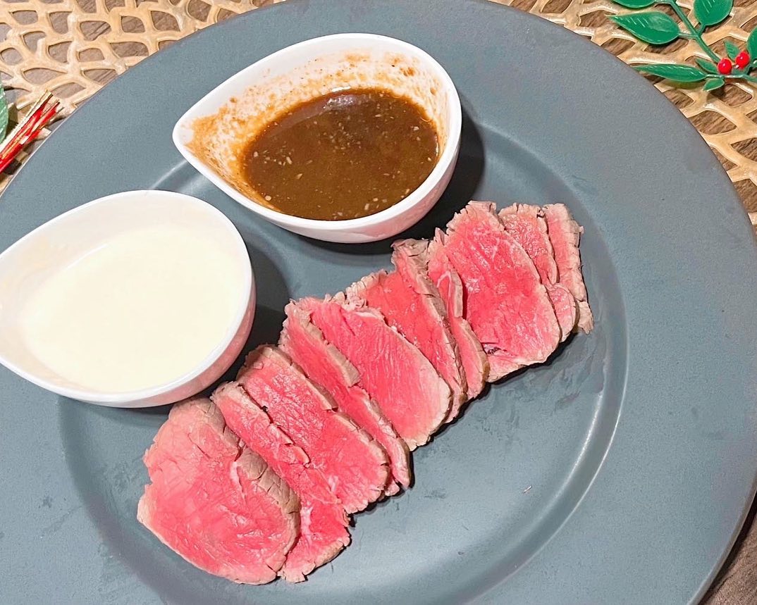 のんびりと料理を待ち、正月休みを待つ。🍻✨🍱🎉